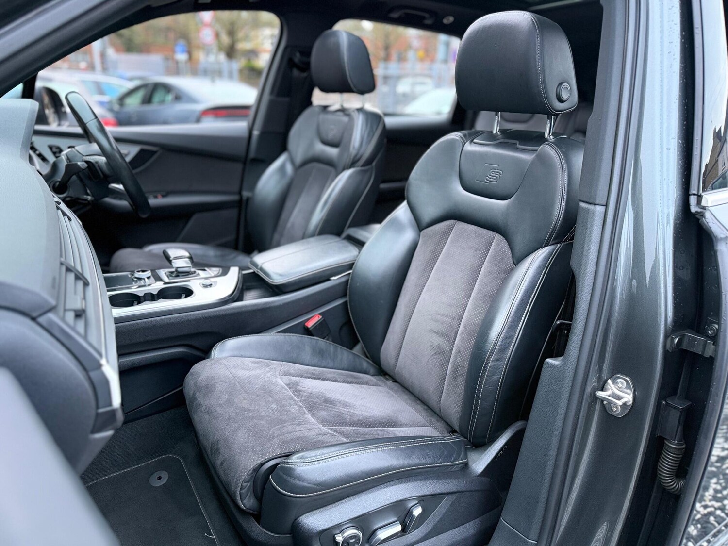 Used Subaru Legacy 2010 for sale - 77468237: Photo 45