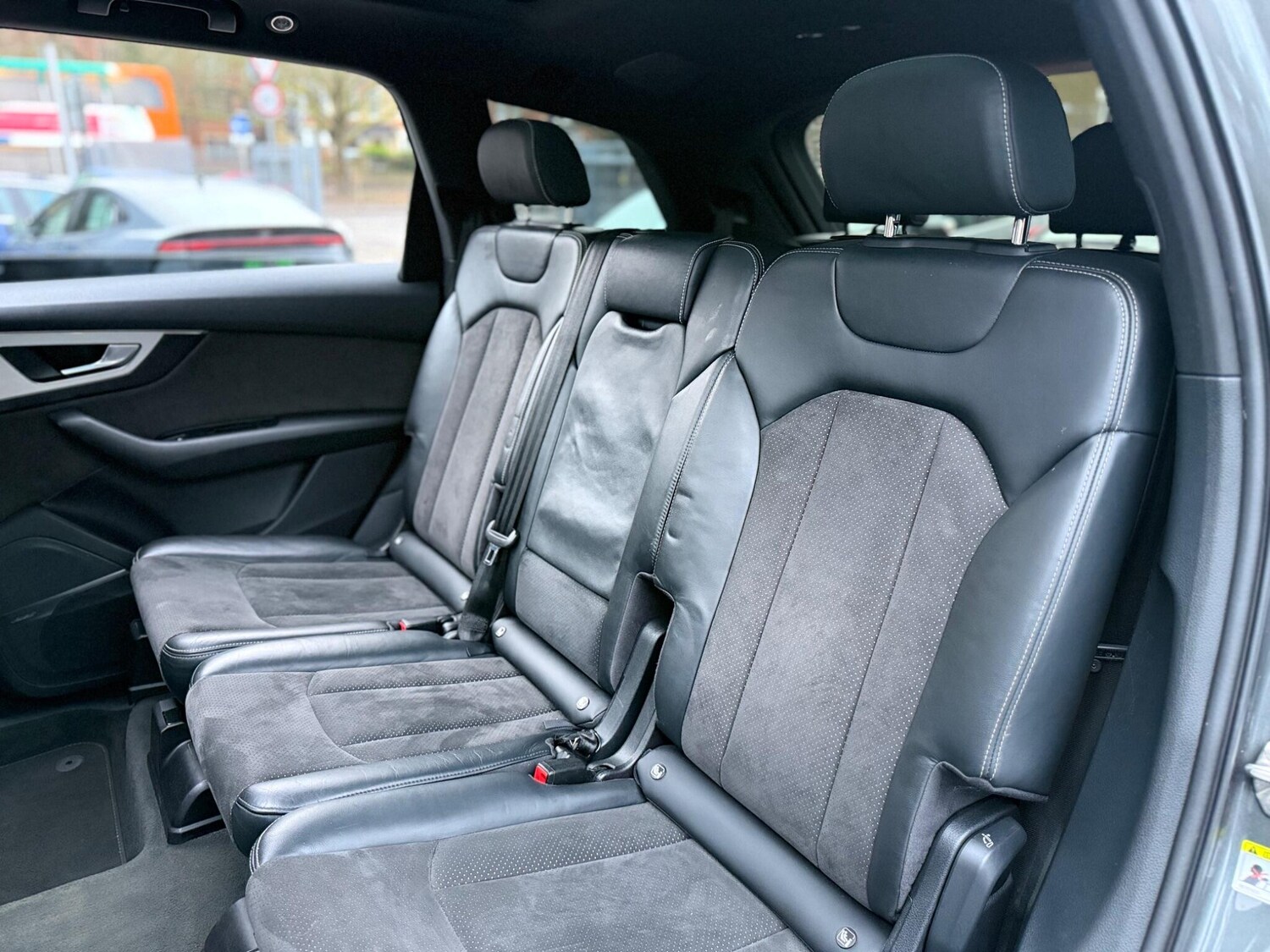 Used Subaru Legacy 2010 for sale - 77468237: Photo 52