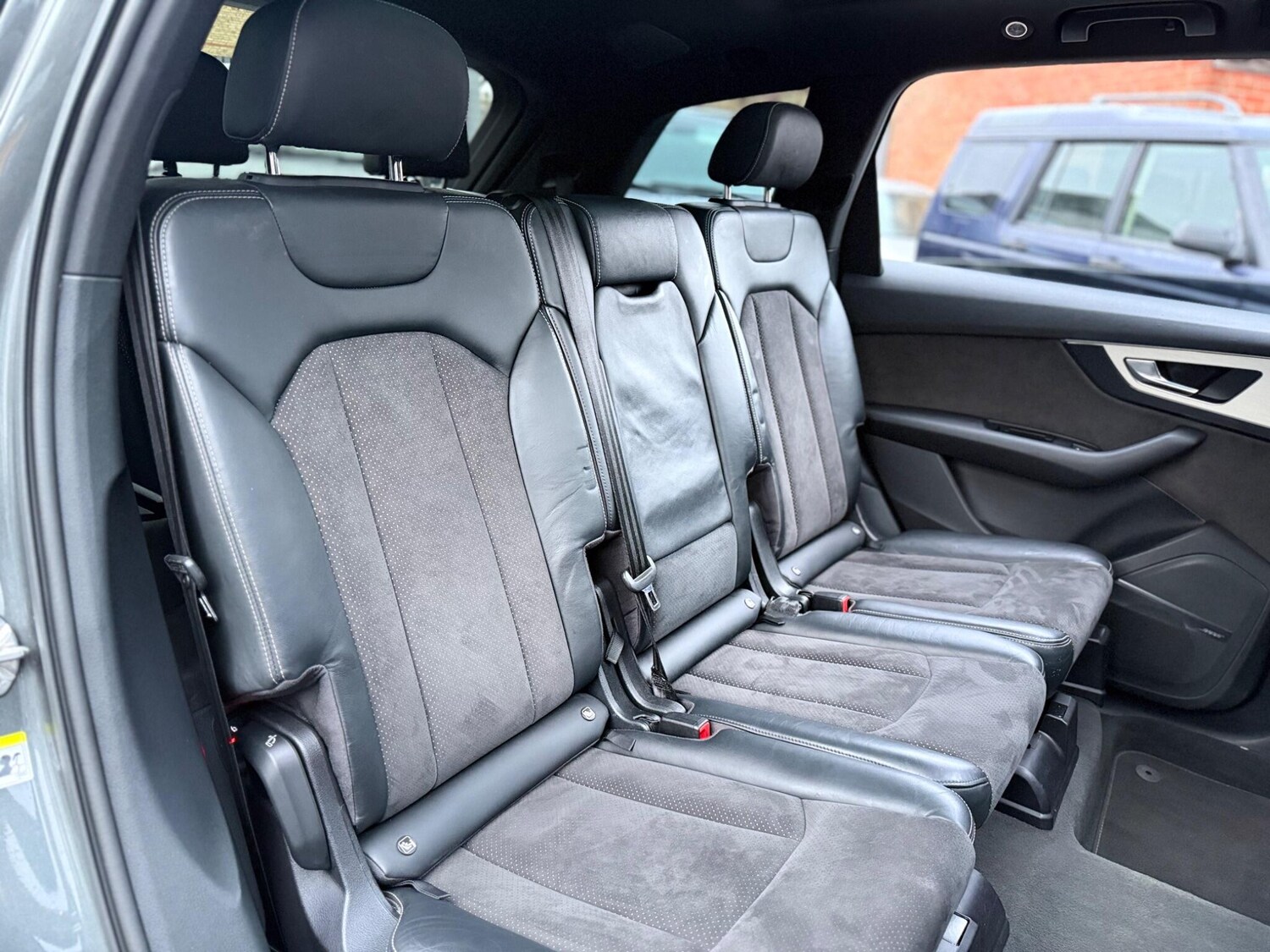 Used Subaru Legacy 2010 for sale - 77468237: Photo 62