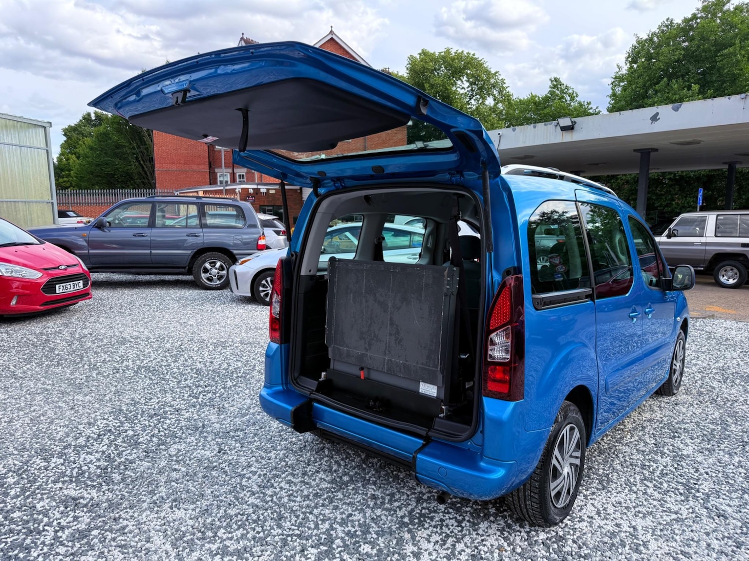 Vehicle 25