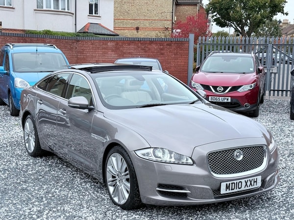 Used Jaguar XJ 2010 for sale - 76200624: Photo 12