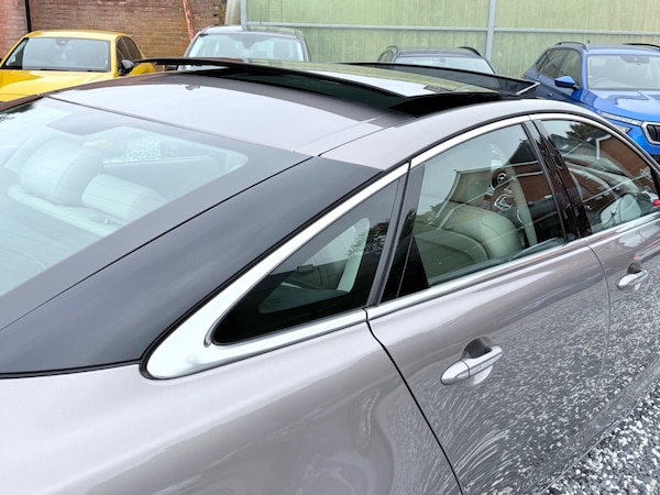 Used Jaguar XJ 2010 for sale - 76200624: Photo 25