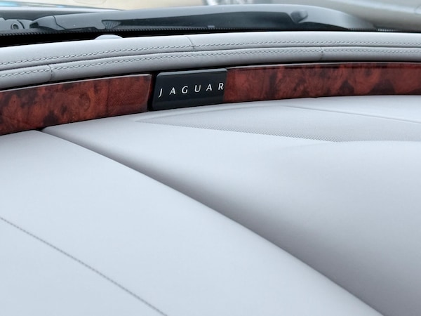 Used Jaguar XJ 2010 for sale - 76200624: Photo 46