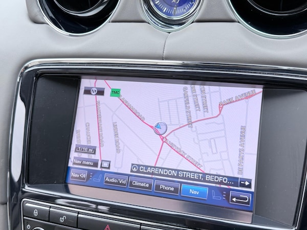 Used Jaguar XJ 2010 for sale - 76200624: Photo 77