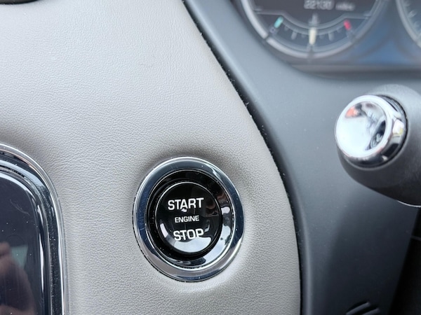 Used Jaguar XJ 2010 for sale - 76200624: Photo 79