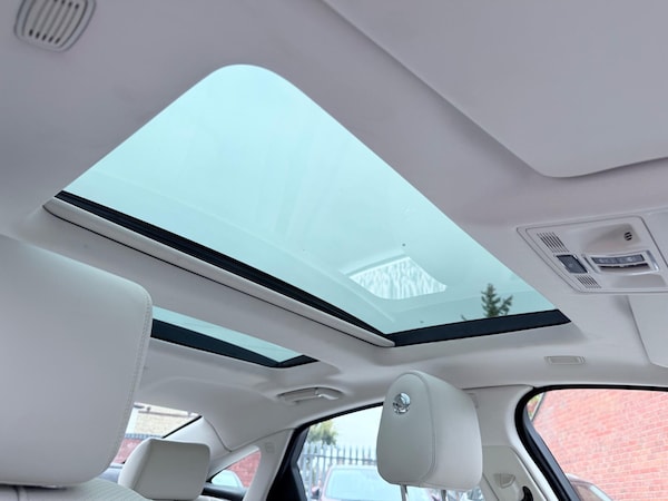 Used Jaguar XJ 2010 for sale - 76200624: Photo 92