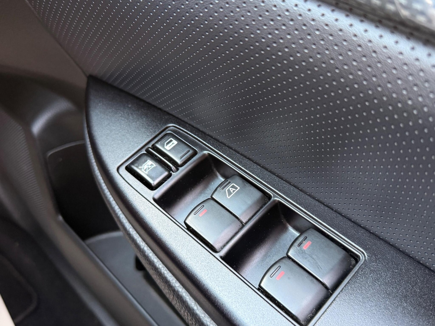 Used Subaru Legacy 2010 for sale - 77040702: Photo 55