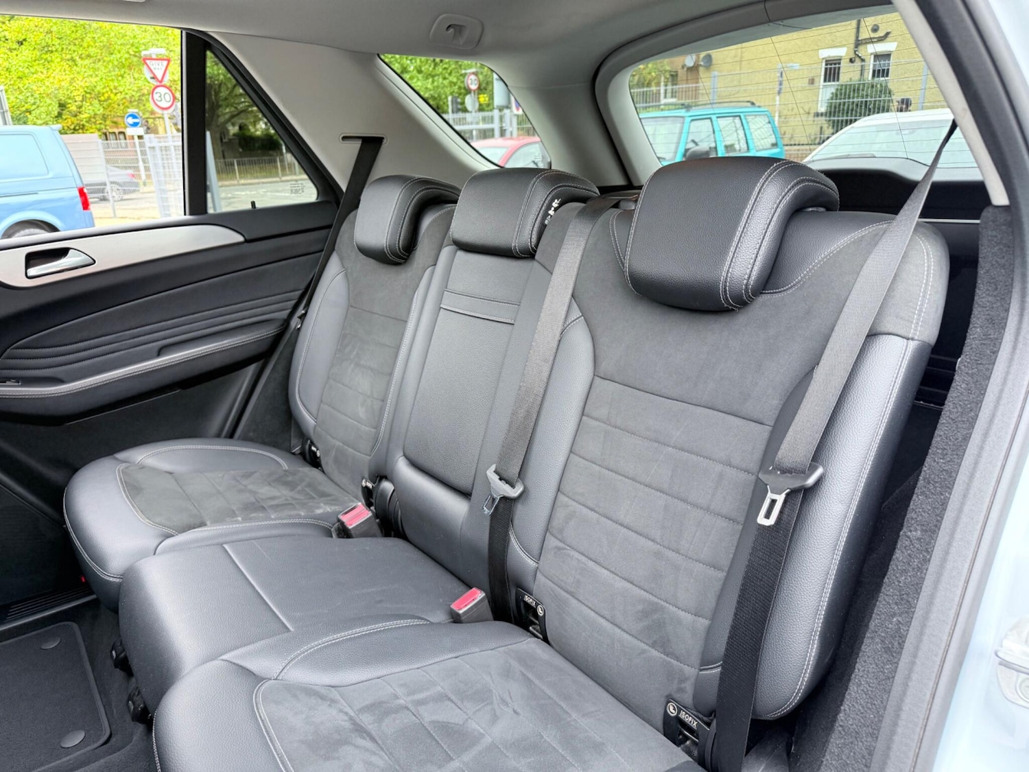 Used Mercedes-Benz M Class 2015 for sale - 76260559: Photo 57