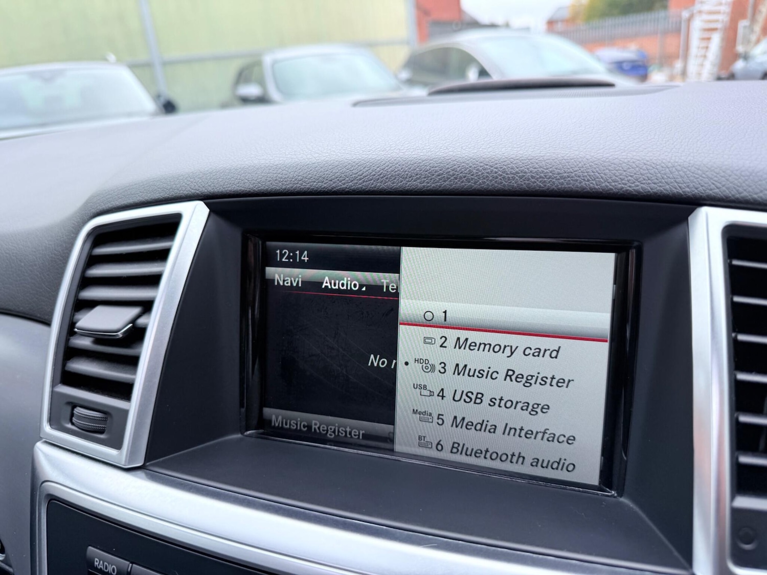 Used Mercedes-Benz M Class 2015 for sale - 76260559: Photo 77