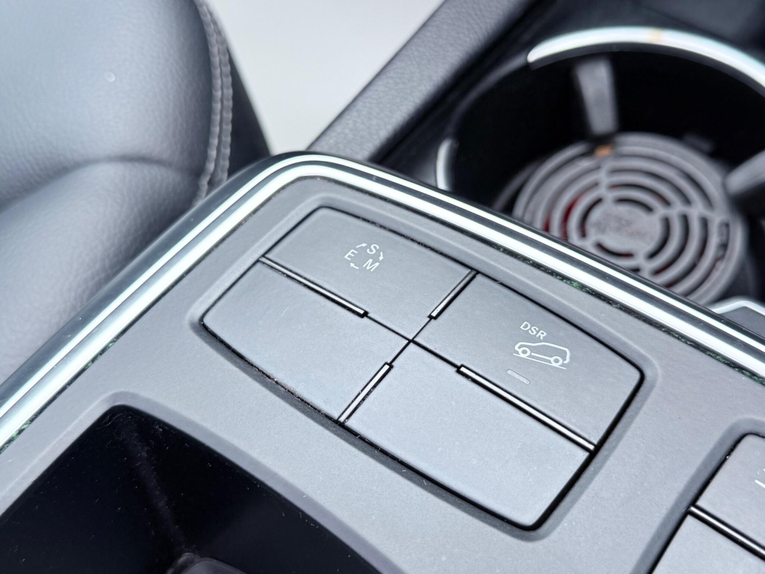 Used Mercedes-Benz M Class 2015 for sale - 76260559: Photo 82