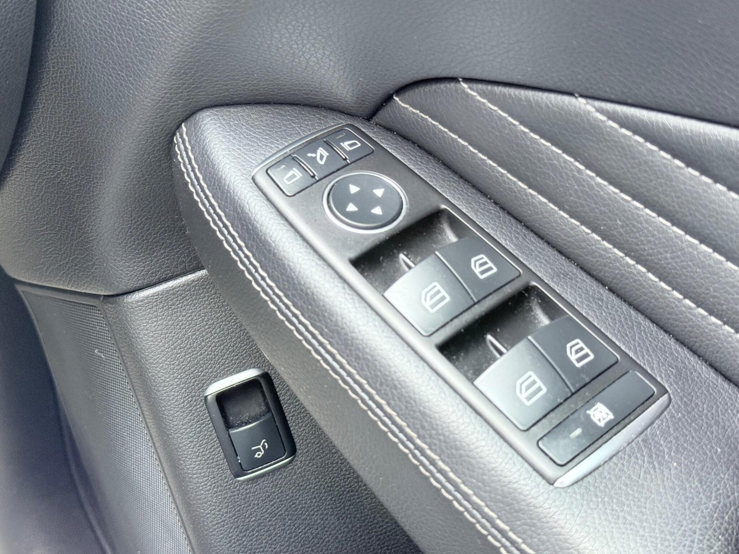 Used Mercedes-Benz M Class 2015 for sale - 76260559: Photo 85