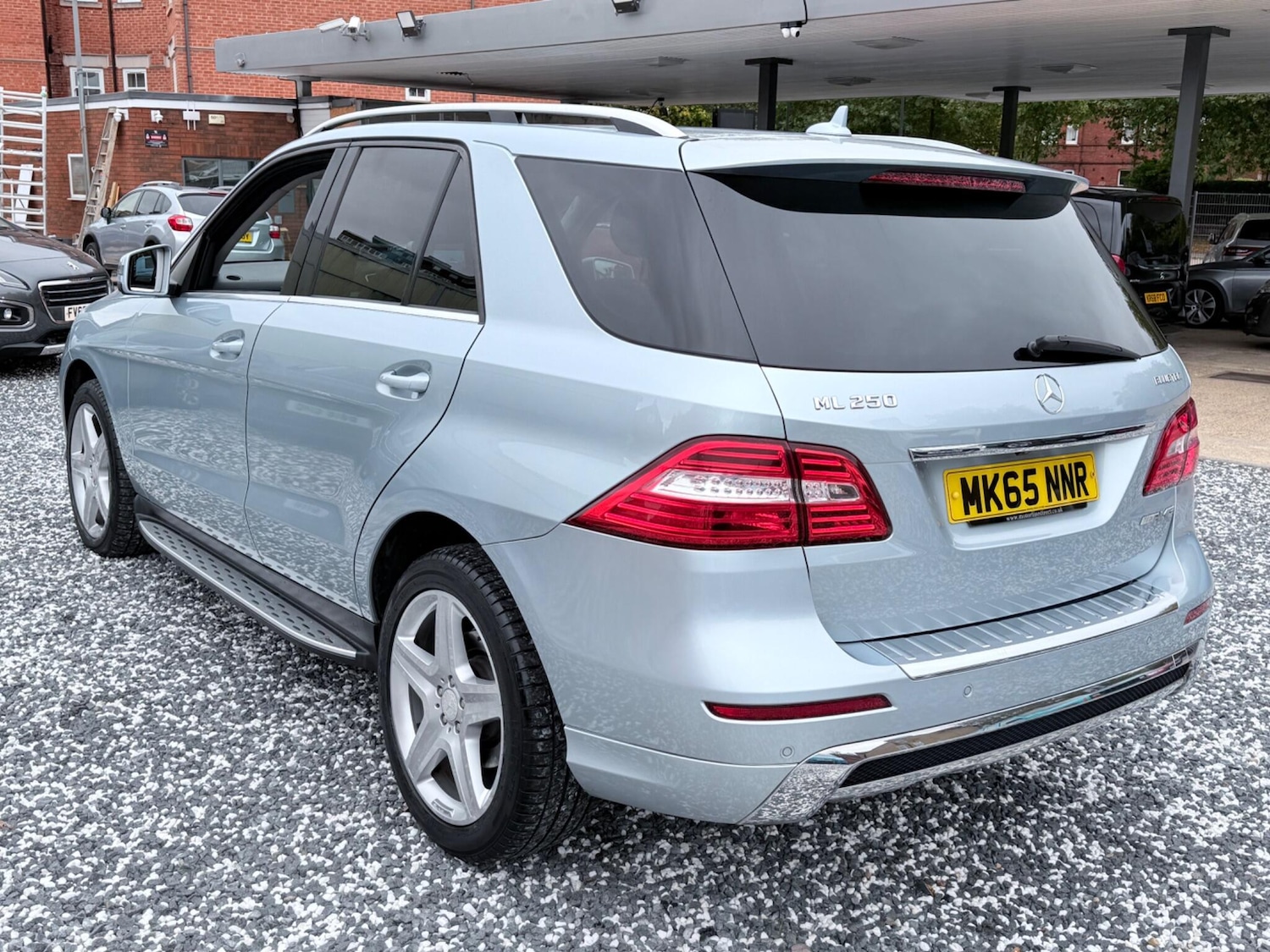 Used Mercedes-Benz M Class 2015 for sale - 76260559: Photo 9