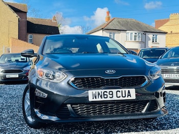 Used Kia Ceed 2019 for sale - 77586341: Photo