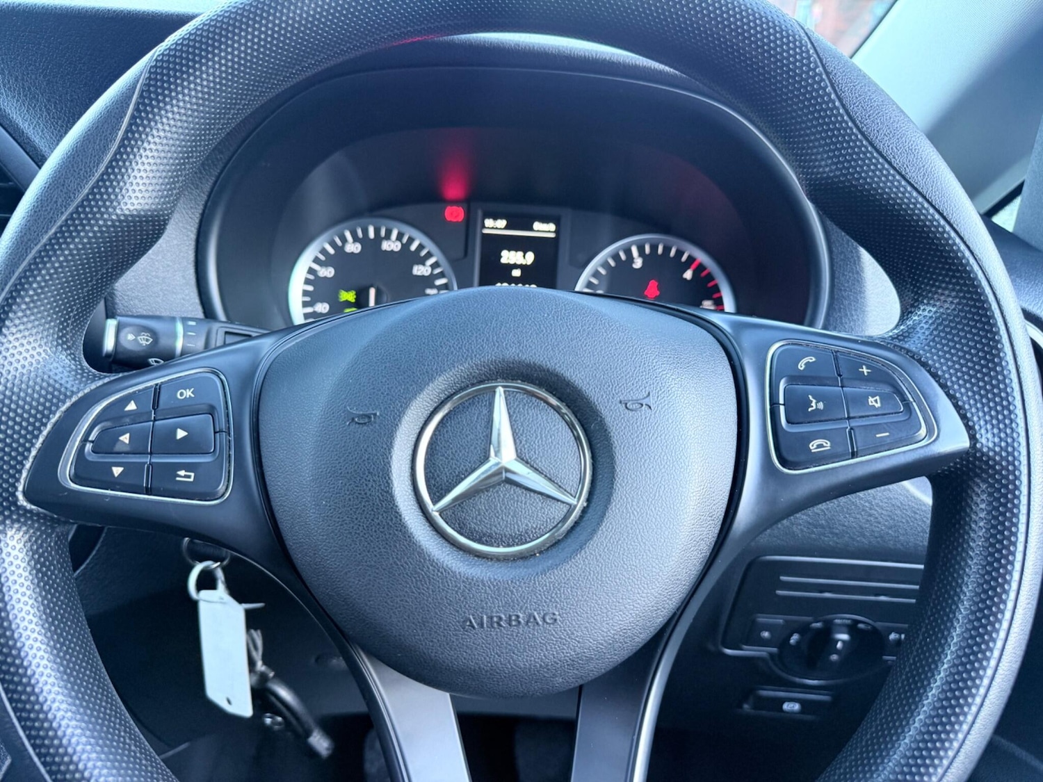 Used Mercedes-Benz Vito 2018 for sale - 76927043: Photo 47