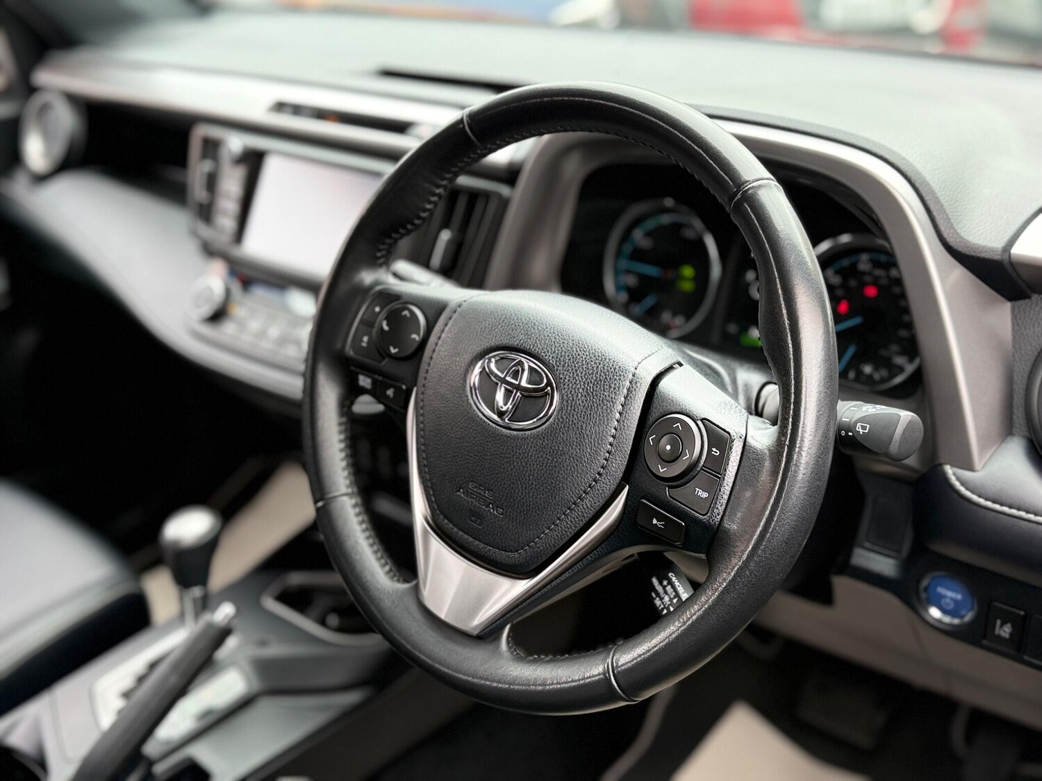 Used Toyota RAV4 2018 for sale - 77633997: Photo 46
