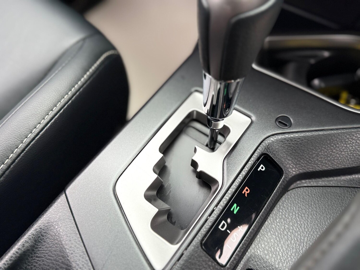 Used Toyota RAV4 2018 for sale - 77633997: Photo 52