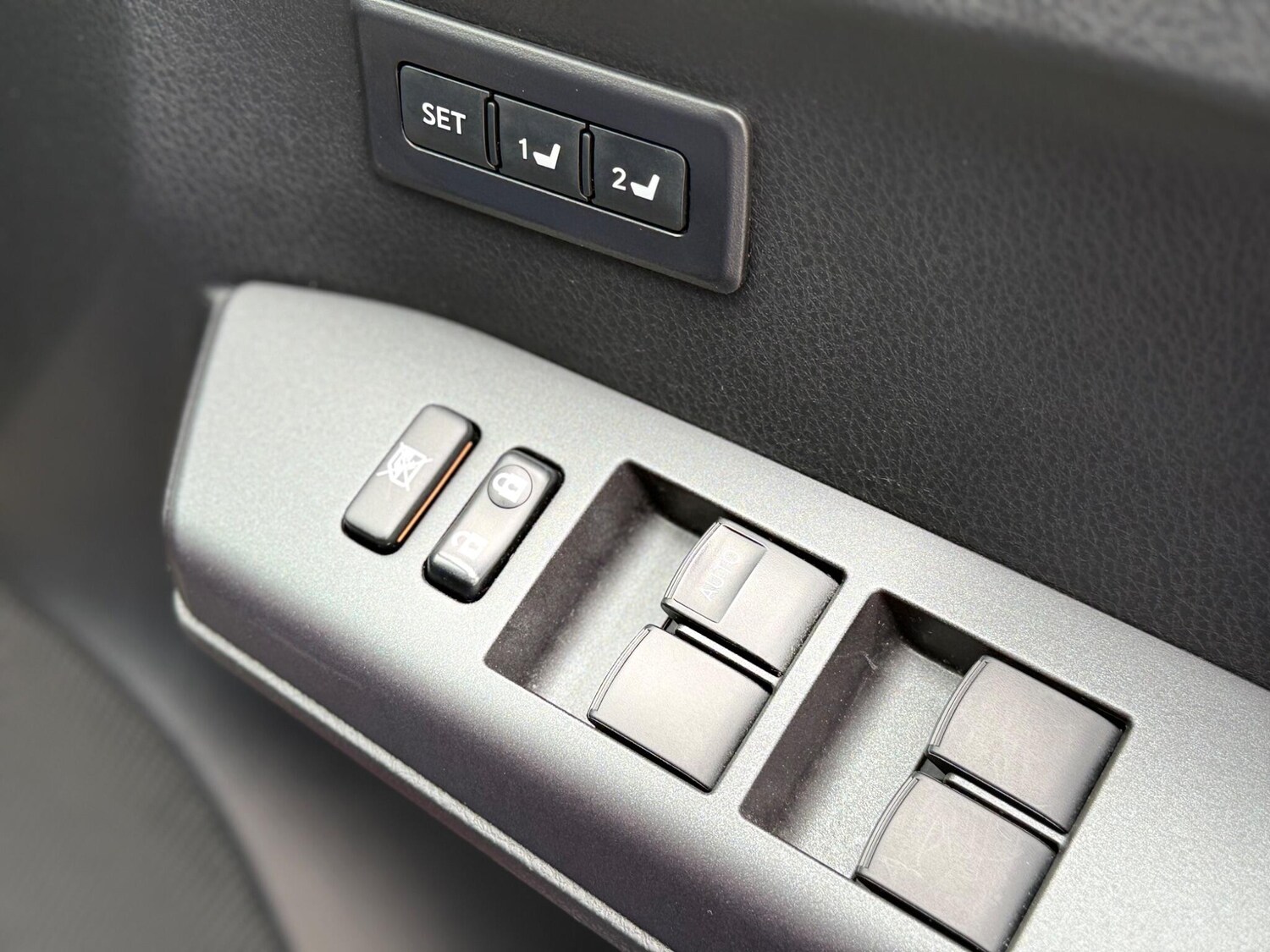 Used Toyota RAV4 2018 for sale - 77633997: Photo 57