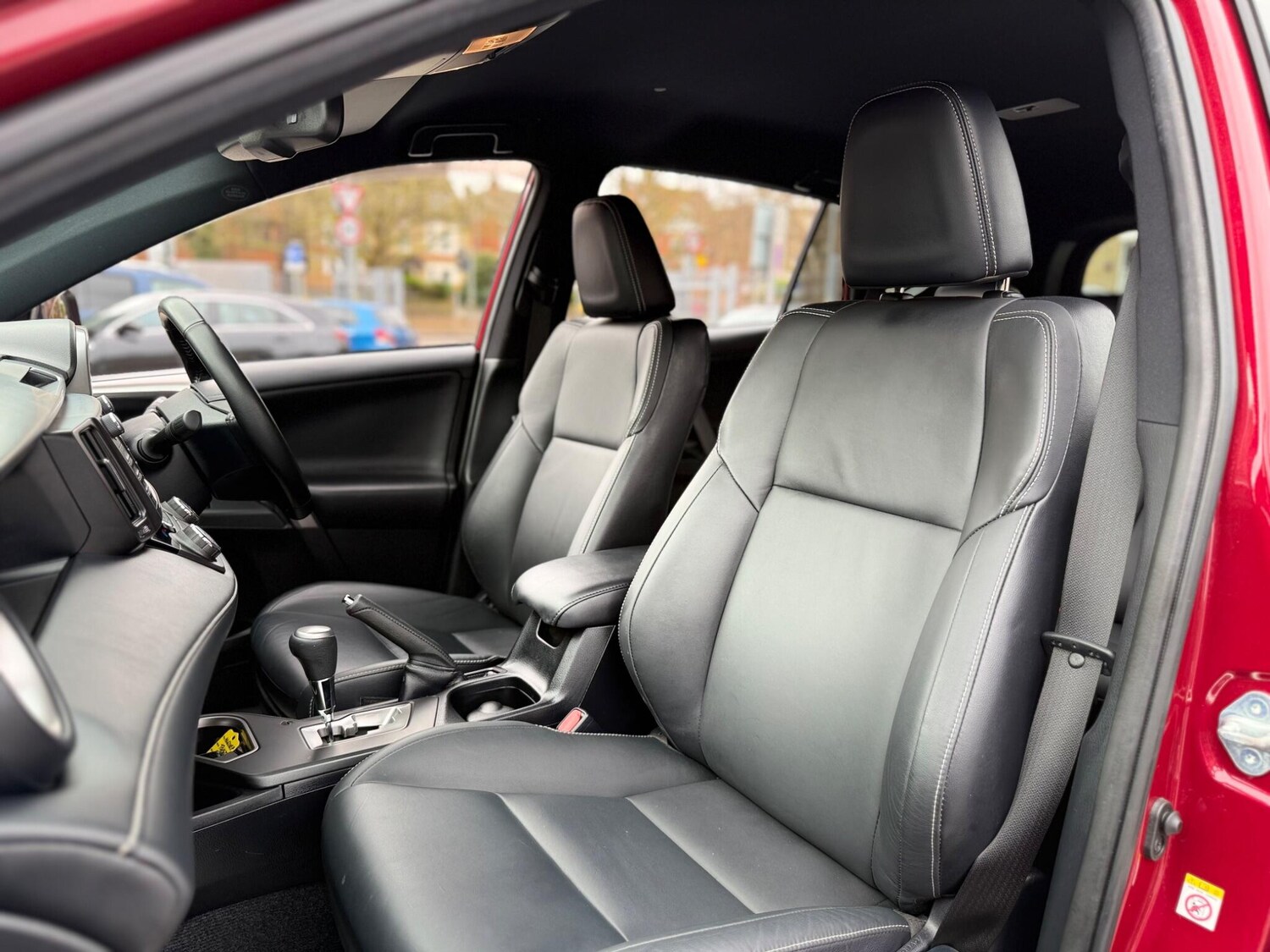 Used Toyota RAV4 2018 for sale - 77633997: Photo 58