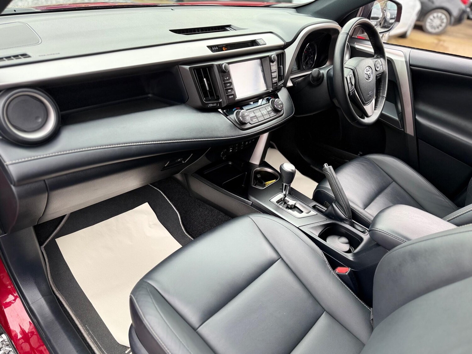 Used Toyota RAV4 2018 for sale - 77633997: Photo 61