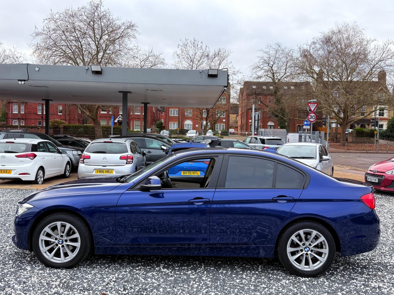 Used BMW 3 Series 2017 for sale - 77074836: Photo 10