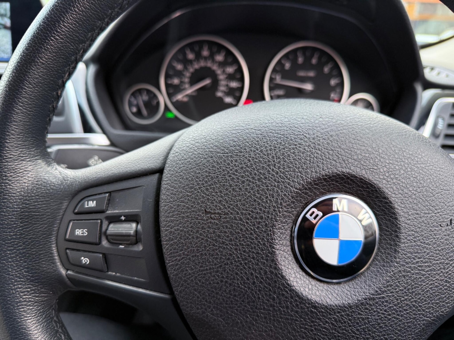 Used BMW 3 Series 2017 for sale - 77074836: Photo 53