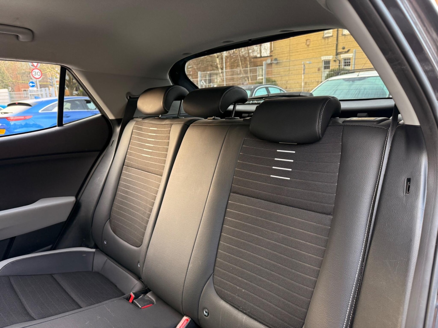 Used Kia Stonic 2019 for sale - 77029785: Photo 37