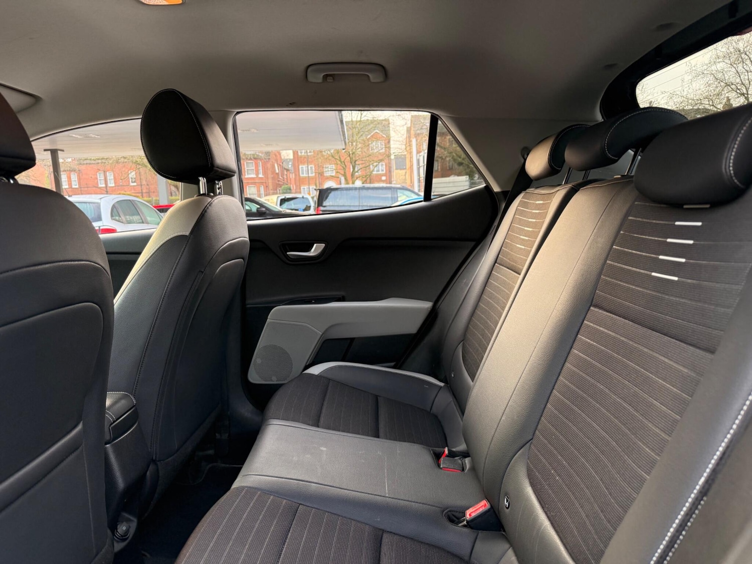 Used Kia Stonic 2019 for sale - 77029785: Photo 38