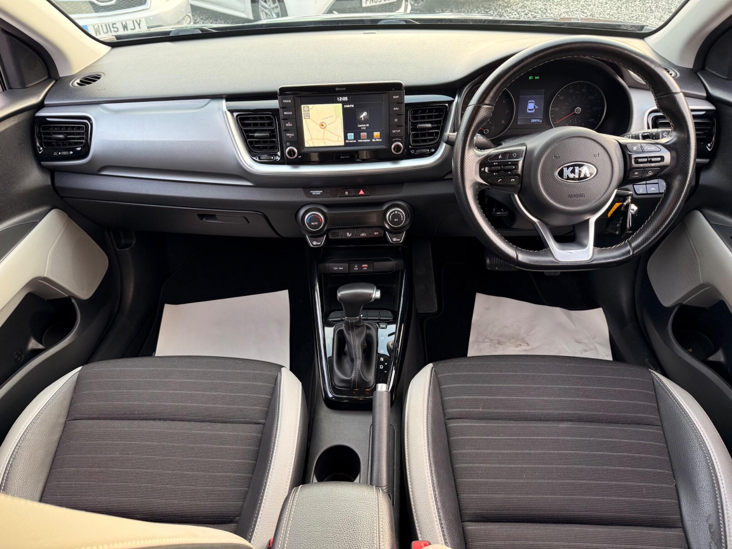 Used Kia Stonic 2019 for sale - 77029785: Photo 42