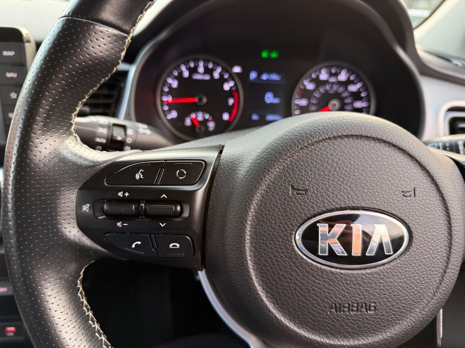 Used Kia Stonic 2019 for sale - 77029785: Photo 48