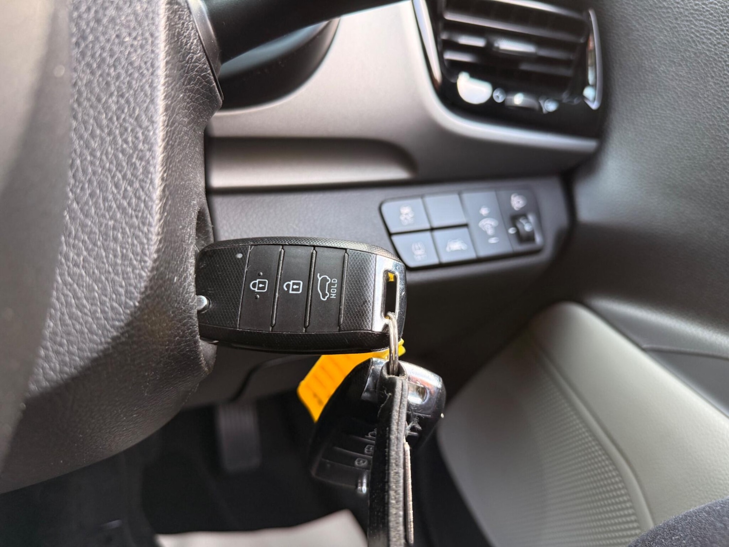 Used Kia Stonic 2019 for sale - 77029785: Photo 49