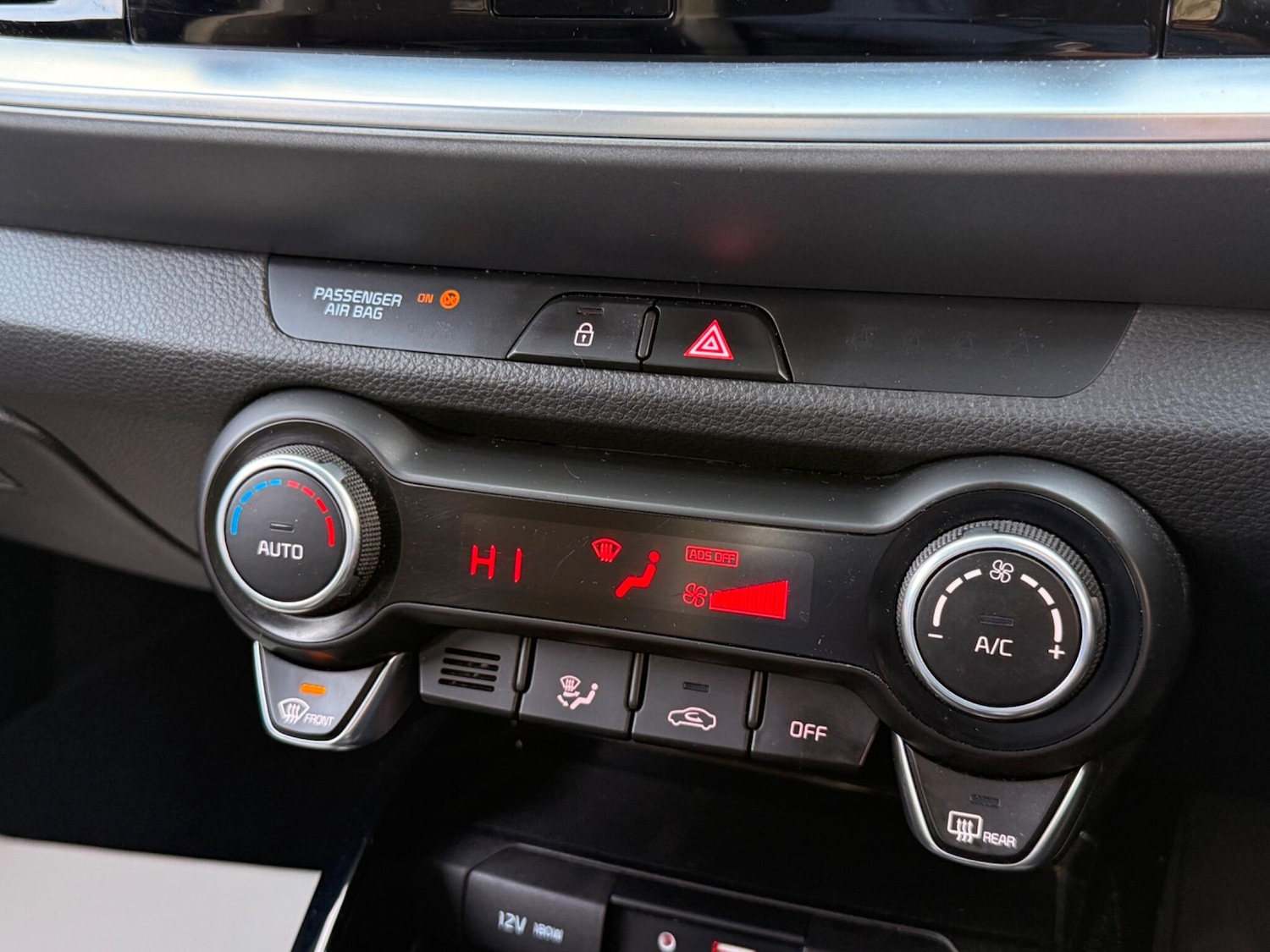 Used Kia Stonic 2019 for sale - 77029785: Photo 56