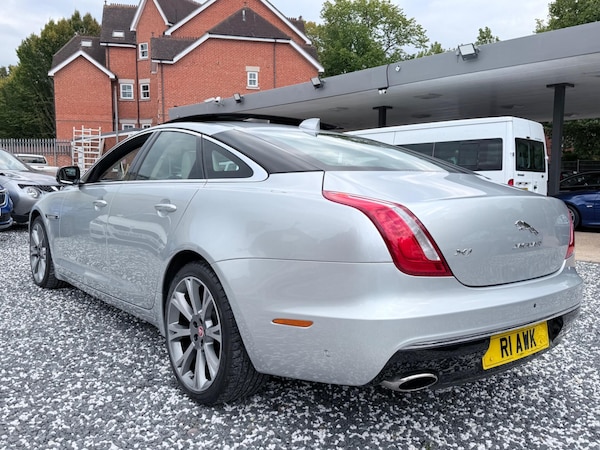Used Jaguar XJ 2016 for sale - 76085152: Photo 10