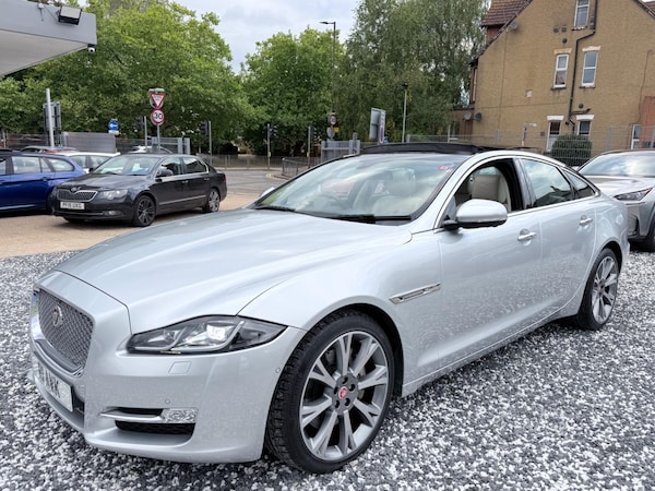 Used Jaguar XJ 2016 for sale - 76085152: Photo 12