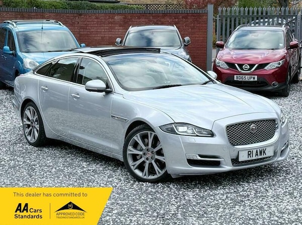 Used Jaguar XJ 2016 for sale - 76085152: Photo 1