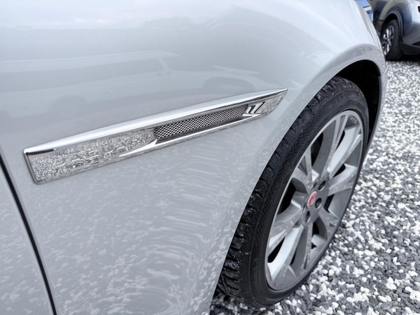 Used Jaguar XJ 2016 for sale - 76085152: Photo 21