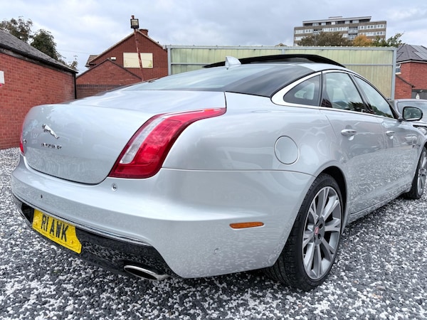 Used Jaguar XJ 2016 for sale - 76085152: Photo 23