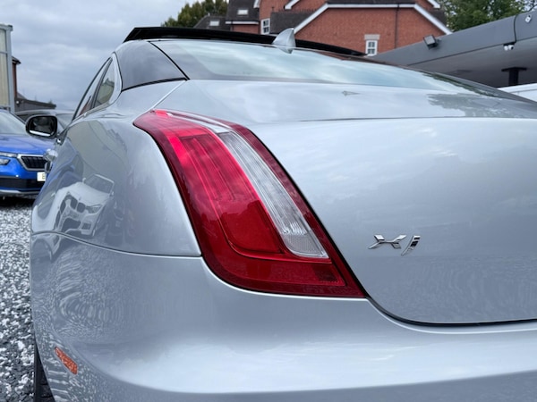 Used Jaguar XJ 2016 for sale - 76085152: Photo 27