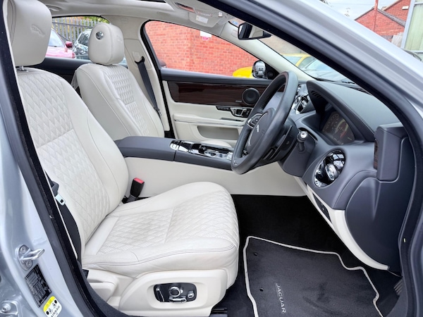 Used Jaguar XJ 2016 for sale - 76085152: Photo 39