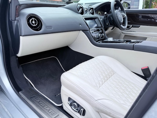 Used Jaguar XJ 2016 for sale - 76085152: Photo 45