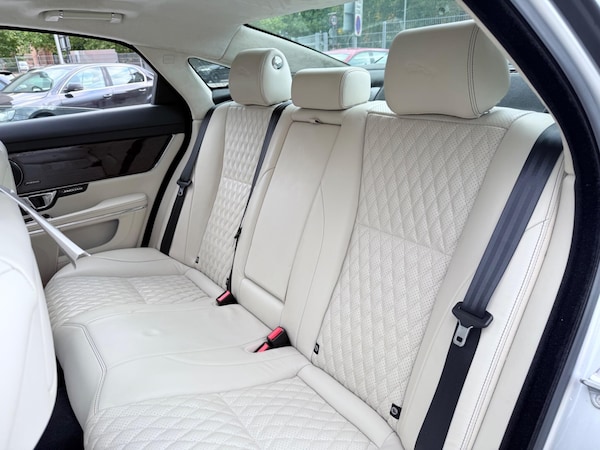Used Jaguar XJ 2016 for sale - 76085152: Photo 48