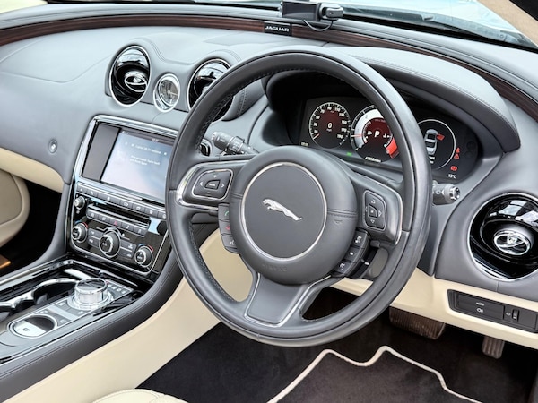 Used Jaguar XJ 2016 for sale - 76085152: Photo 63