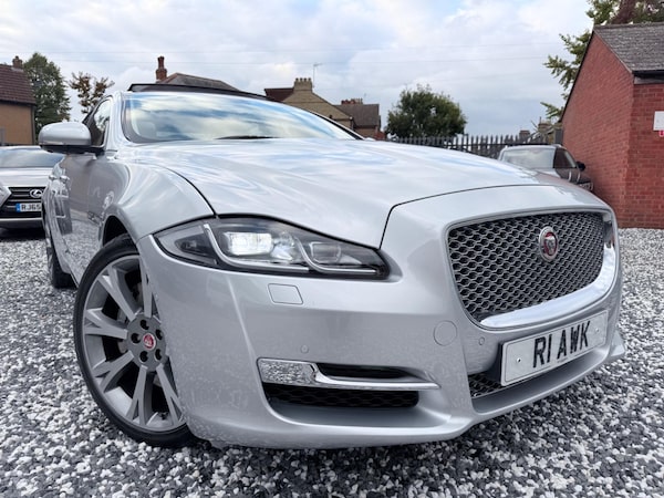 Used Jaguar XJ 2016 for sale - 76085152: Photo 6