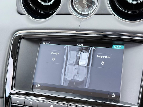 Used Jaguar XJ 2016 for sale - 76085152: Photo 71