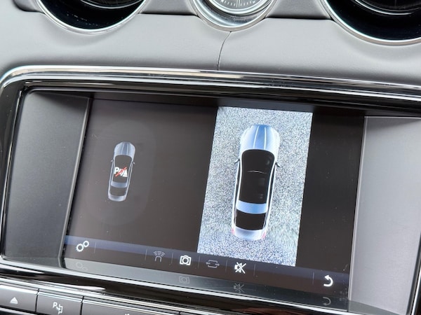 Used Jaguar XJ 2016 for sale - 76085152: Photo 75