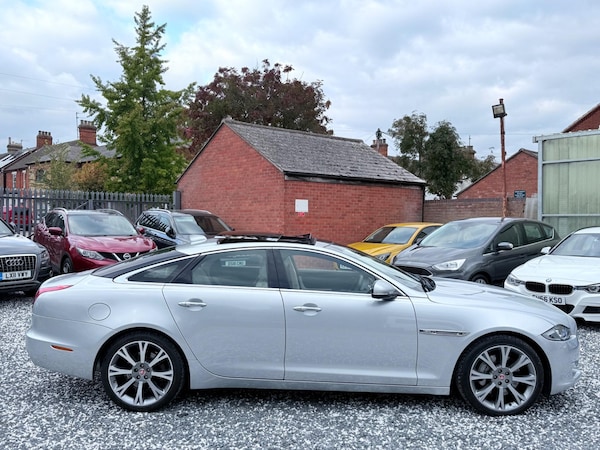 Used Jaguar XJ 2016 for sale - 76085152: Photo 7