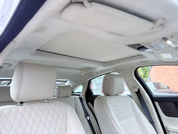 Used Jaguar XJ 2016 for sale - 76085152: Photo 83