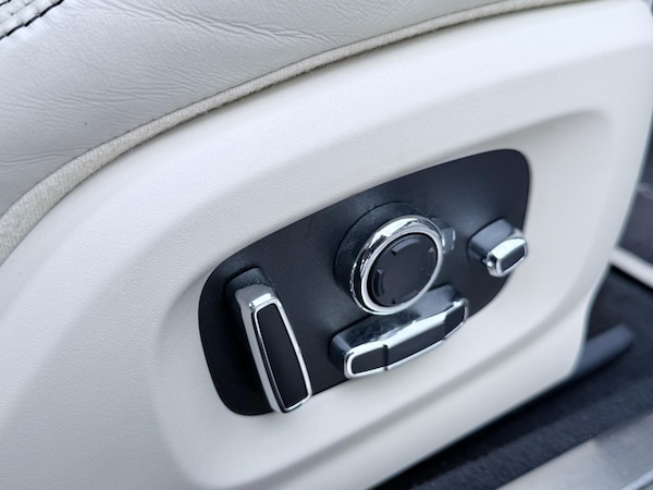 Used Jaguar XJ 2016 for sale - 76085152: Photo 84