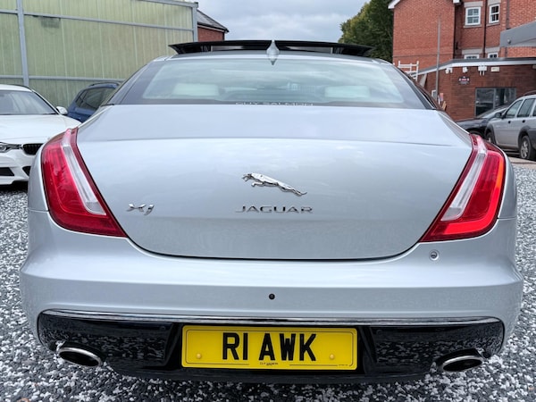Used Jaguar XJ 2016 for sale - 76085152: Photo 9