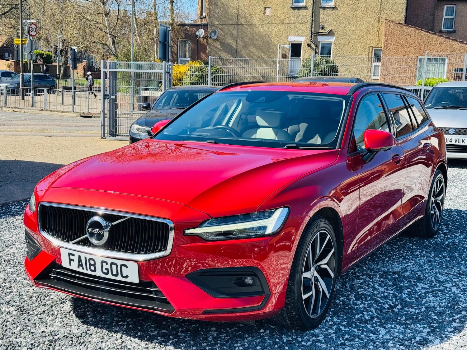 Used Volvo V60 2018 for sale - 78048233: Photo 18