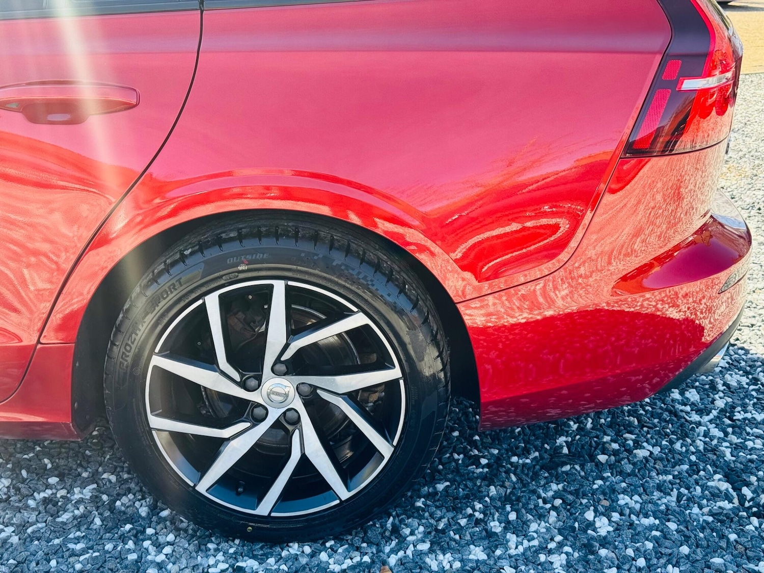 Used Volvo V60 2018 for sale - 78048233: Photo 28